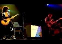Led Zeppelin - Black Dog (1971)